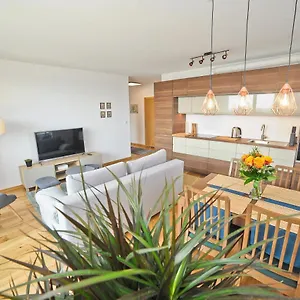  Apartment Grand - Three Bedrooms With Panorama Of The Old Town